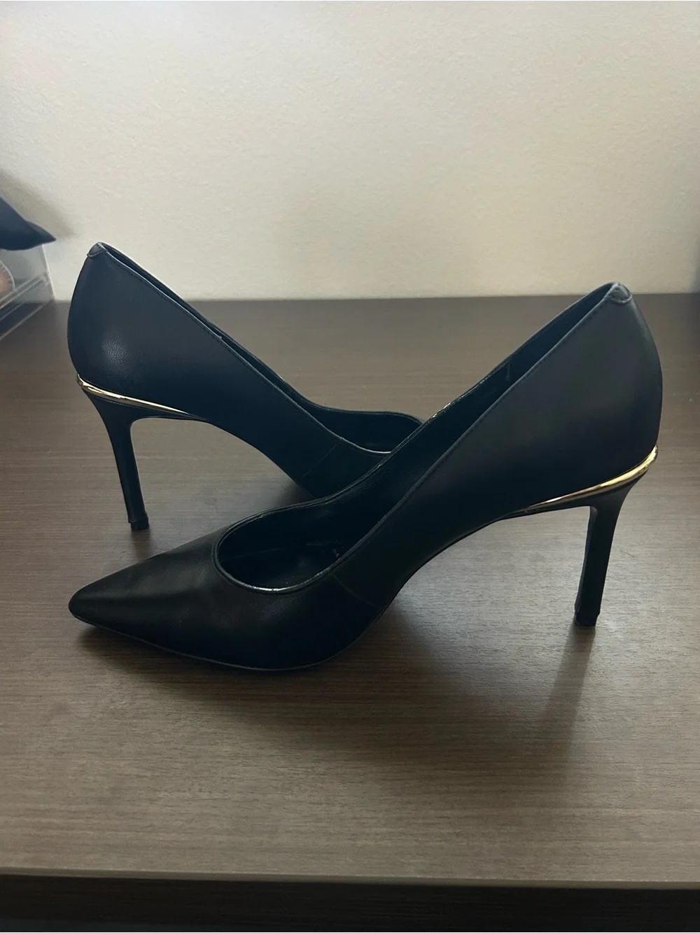 WHBM Gold Accent Comfort Pump 8